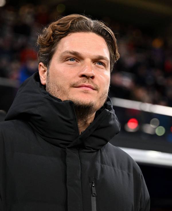 Trainer Edin Terzić kommt ins Stadion.