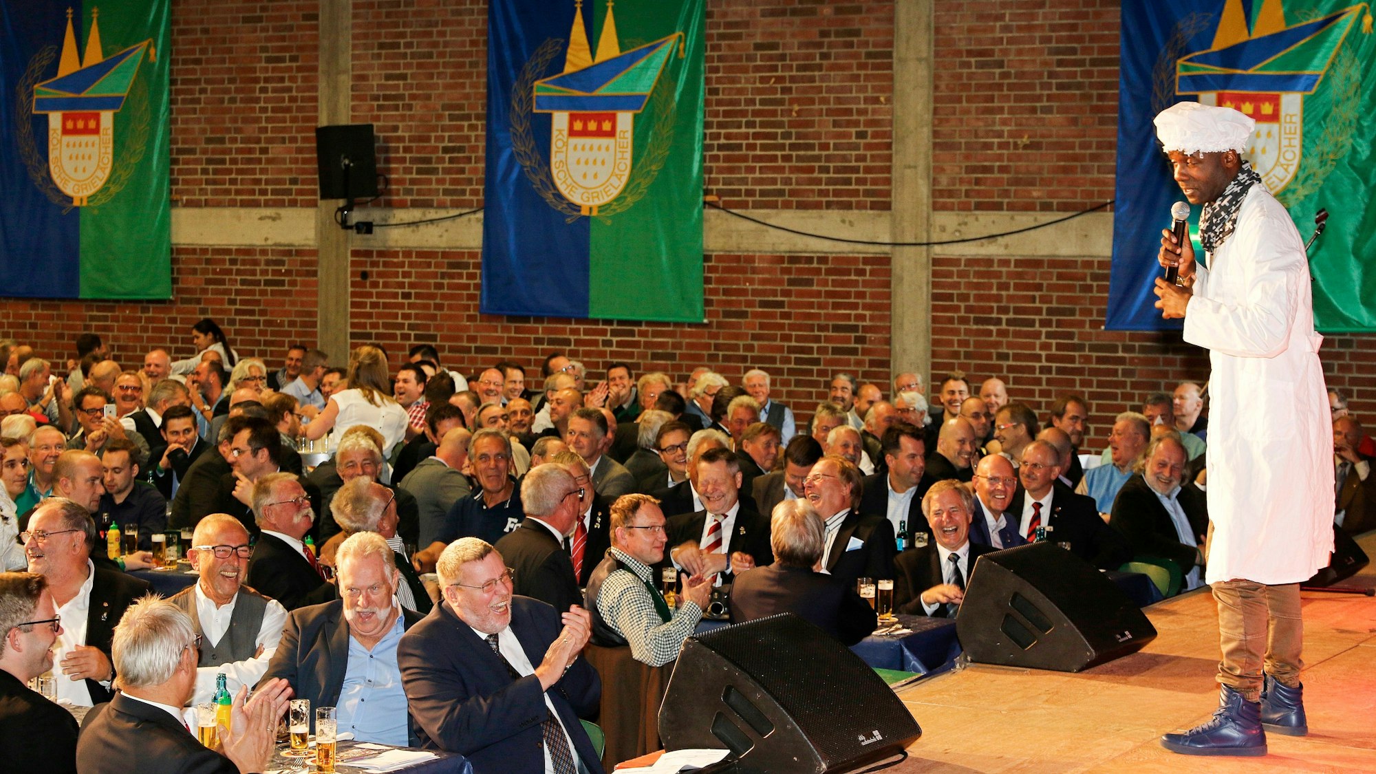 Herrenfrühschoppen der Karnevalsgesellschaft KG Kölsche Grielächer im Humboldt-Gymnasium.