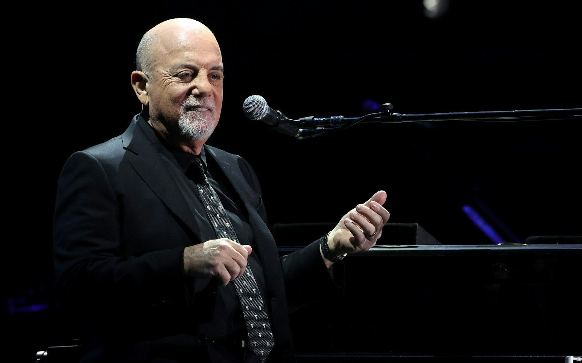 „Piano Man“ Billy Joel muss sich krankheitsbedingt von seiner umfangreichen Motorradsammlung trennen. (Bild: 2022 Getty Images/Ethan Miller)
