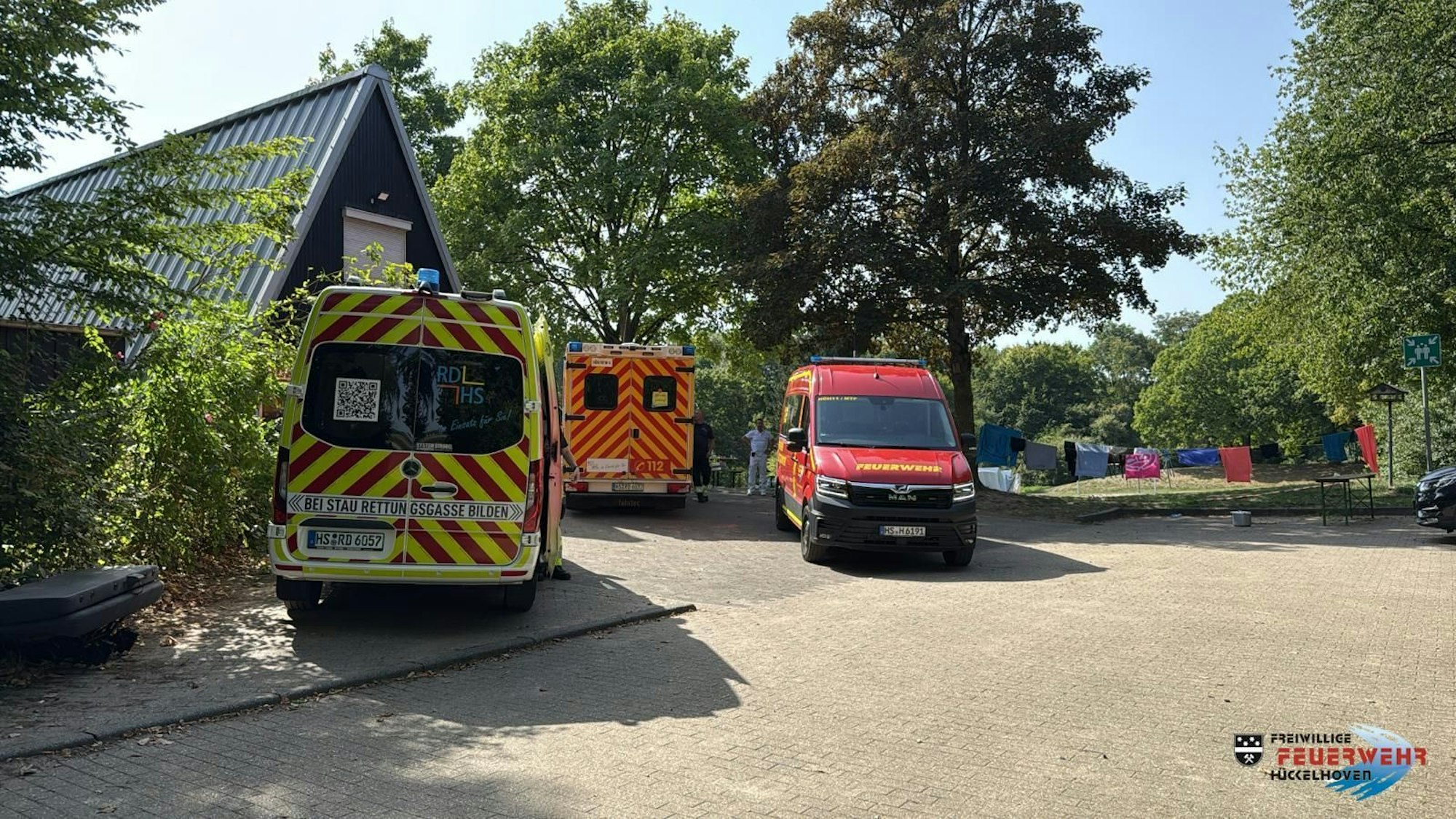 Die Feuerwehr konnte den meisten Kindern bereits vor Ort mit der Zufuhr von Wasser helfen.