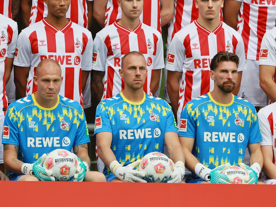Matthias Köbbing, Marvin Schwäbe und Ron-Robert Zieler beim Shooting für das FC-Mannschaftsfoto.