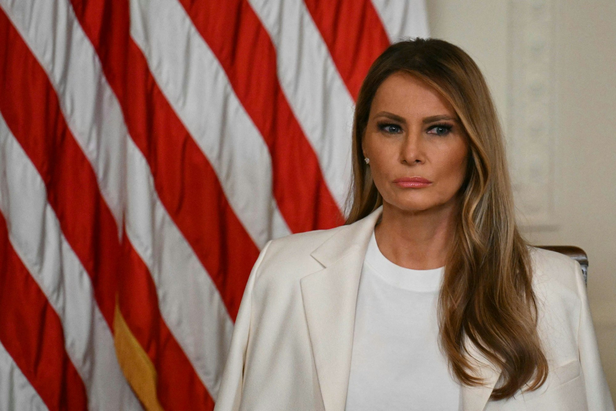 US-First Lady Melania Trump im Mai 2025 im East Room des Weißen Hauses: Melania soll Putin einen geheimen Brief geschrieben haben.