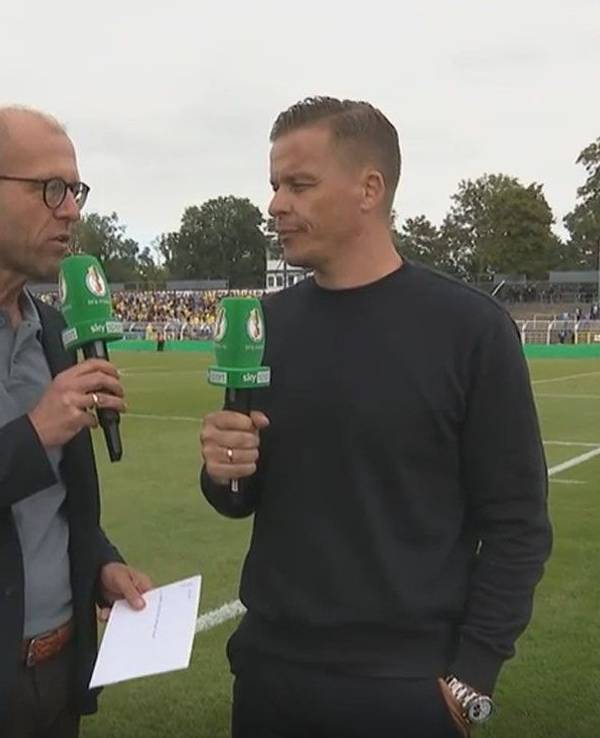 Patrick Wasserziehr im Interview beim Spiel Lok Leipzig gegen Schalke 04.
