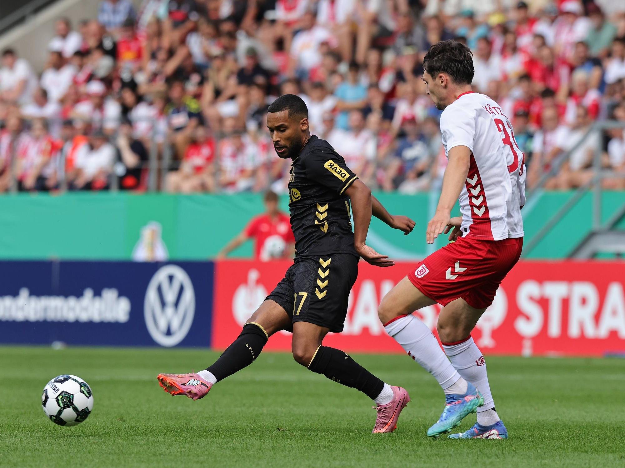Linton Maina im Spiel gegen Regensburg.