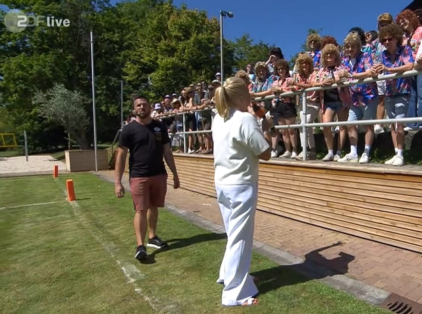 Pech für Andrea Kiewel: Bierschwall im ZDF-Fernsehgarten!