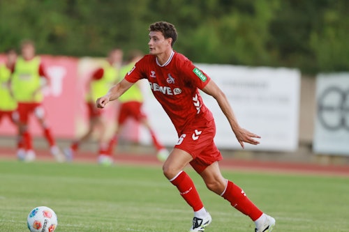 Eric Martel (1. FC Köln) auf dem Platz