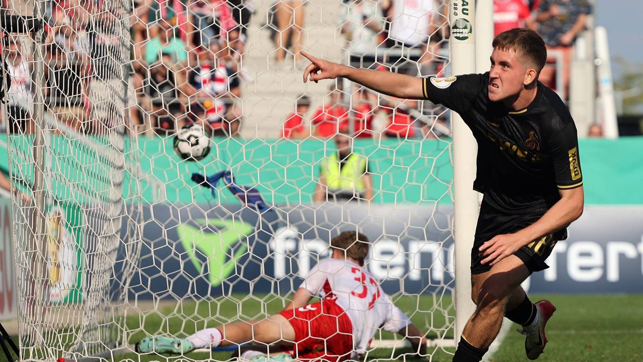 Johannesson Tor 1-2 , DFB Pokal , Jahn Regensburg - 1. FC Köln , Fußball , in den Jahn Stadion , in Regensburg , Bayern , Deutschland. August 17, 2025 . Photo by: Davide Elias / Ipa Photo Pressefoto DENL Copyright: xDavidexEliasx