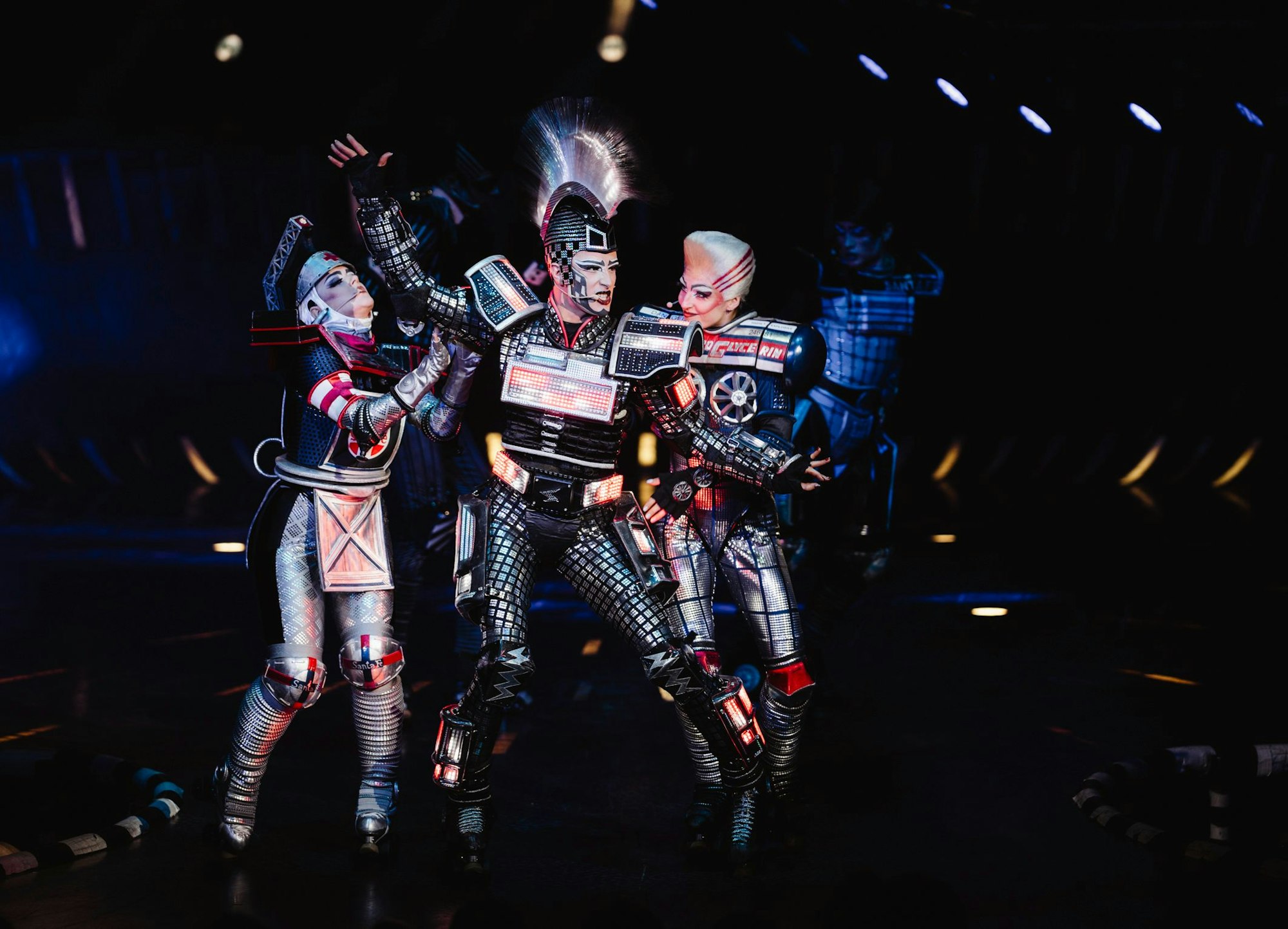 STARLIGHT EXPRESS Bochum
Spielzeit 2024/2025
v.l. Wrench (Maja Johansson), Electra (Jamie Rose-Jones) & Joule (Katriona Ramsay)