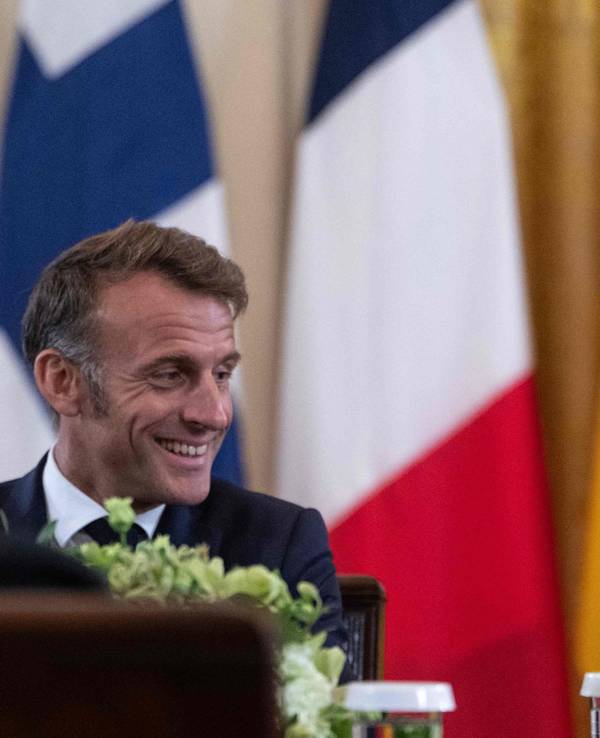 US-Präsident Donald Trump (r.) und Frankreichs Präsident Emmanuel Macron im East Room des Weißen Hauses.