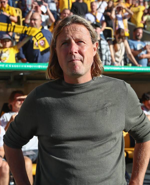 Bo Henriksen beim DFB-Pokalspiel gegen Dynamo Dresden am 18. August 2025.