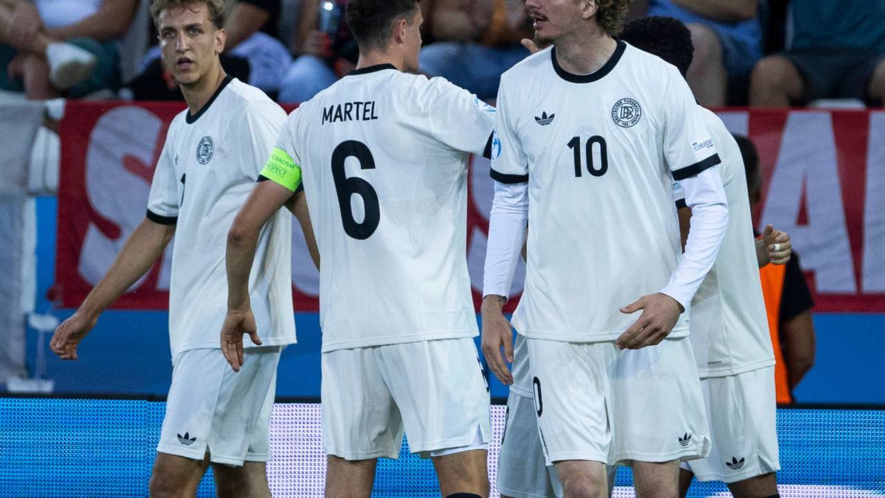 Die U21 des DFB bejubelt einen Treffer.