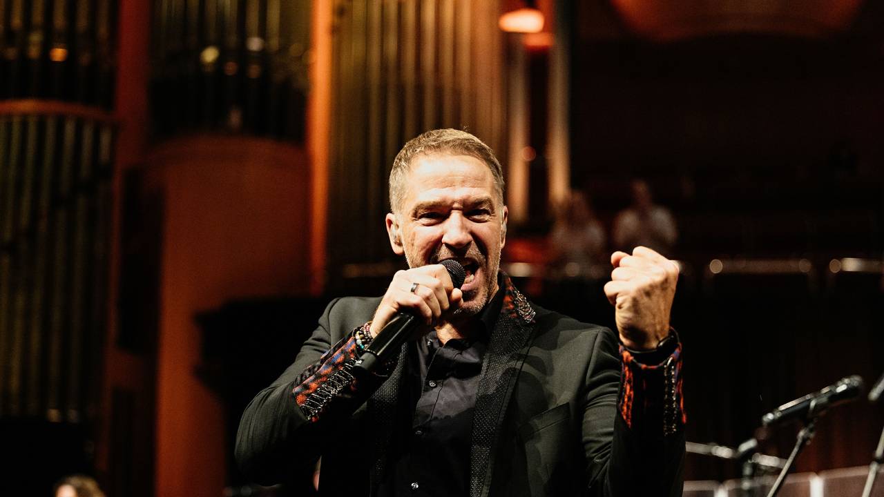 Patrick Lück von den Höhnern beim Auftritt in der Philharmonie.