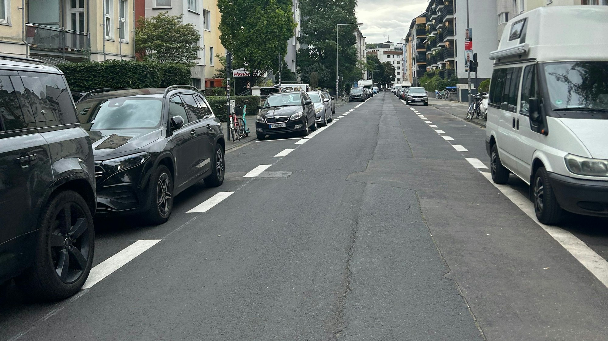 Im Rathenauviertel ist die Engelbertstraße nur noch eingeschränkt zu erreichen.