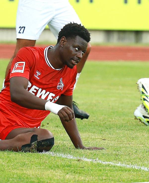 Ragnar Ache (1. FC Köln) am 30. Juli 2025 beim Testspiel in Siegburg.