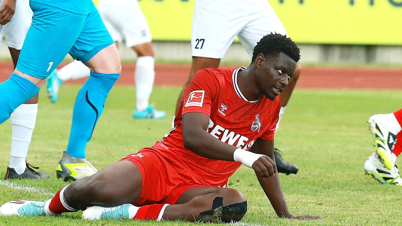 Ragnar Ache (1. FC Köln) am 30. Juli 2025 beim Testspiel in Siegburg.