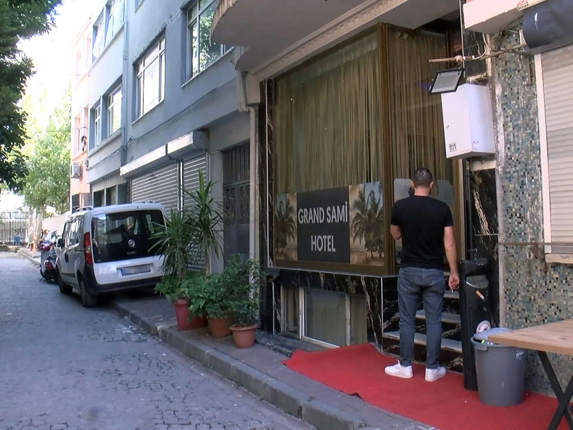 In einem Istanbuler Hotel wurden die Leichen zweier Jugendlicher aus den Niederlanden entdeckt.