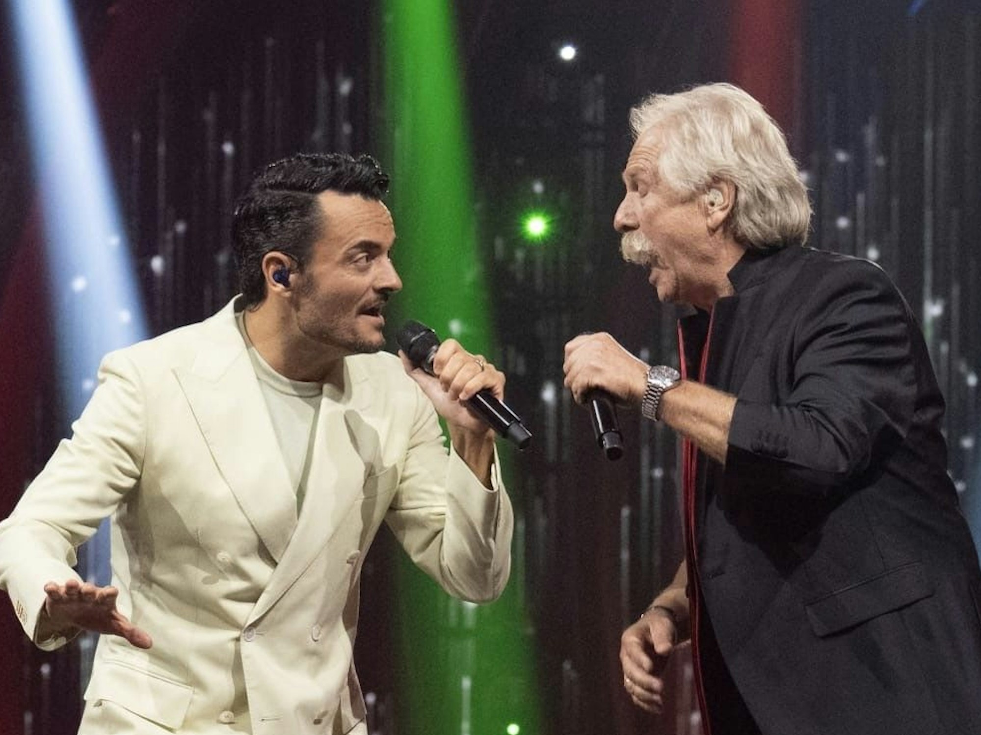 Henning Krautmacher singt mit Giovanni Zarrella.