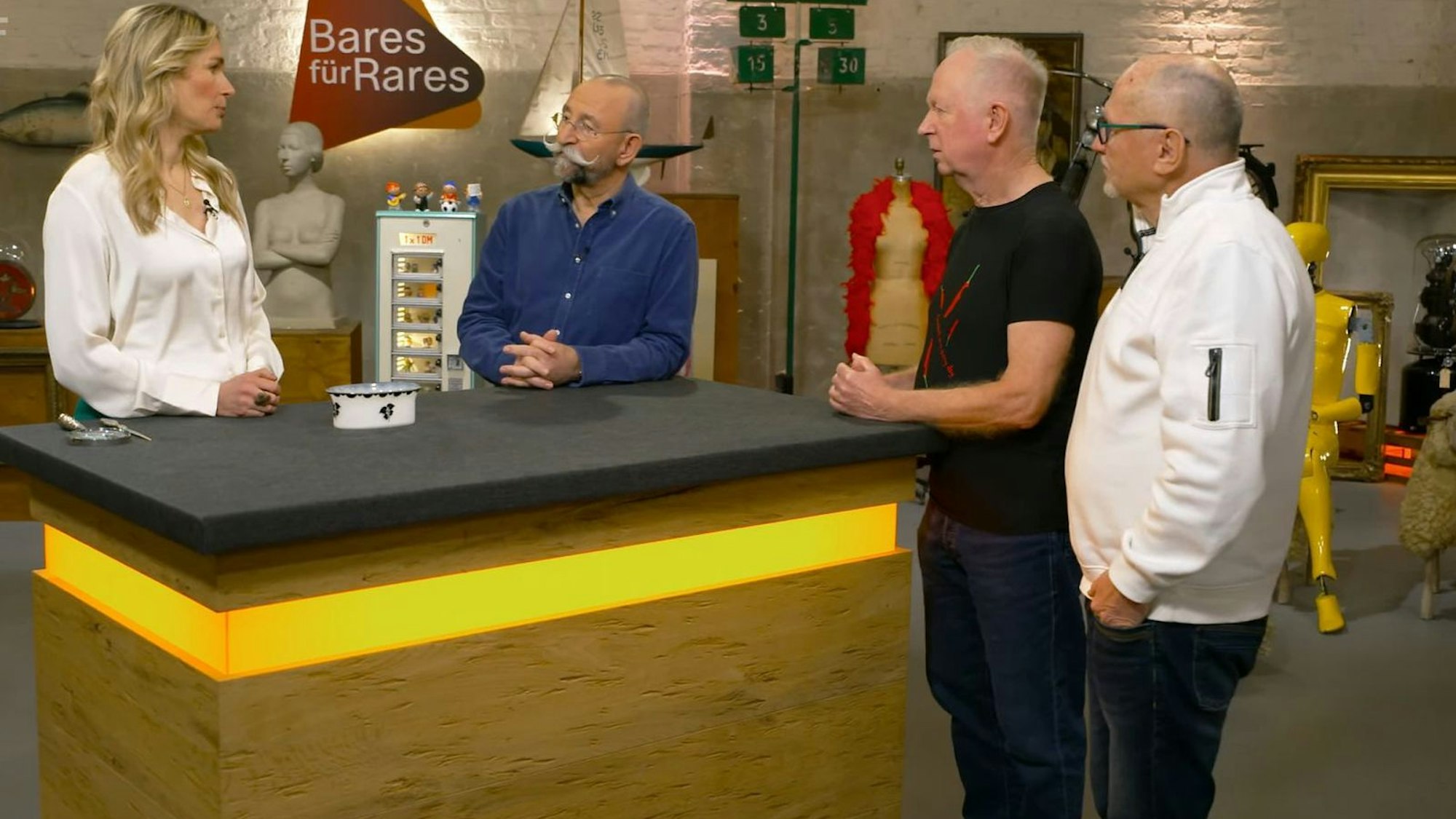 Die Kunsthistorikerin wusste über die Schale einiges zu berichten. (Bild: ZDF/ Screenshot)
