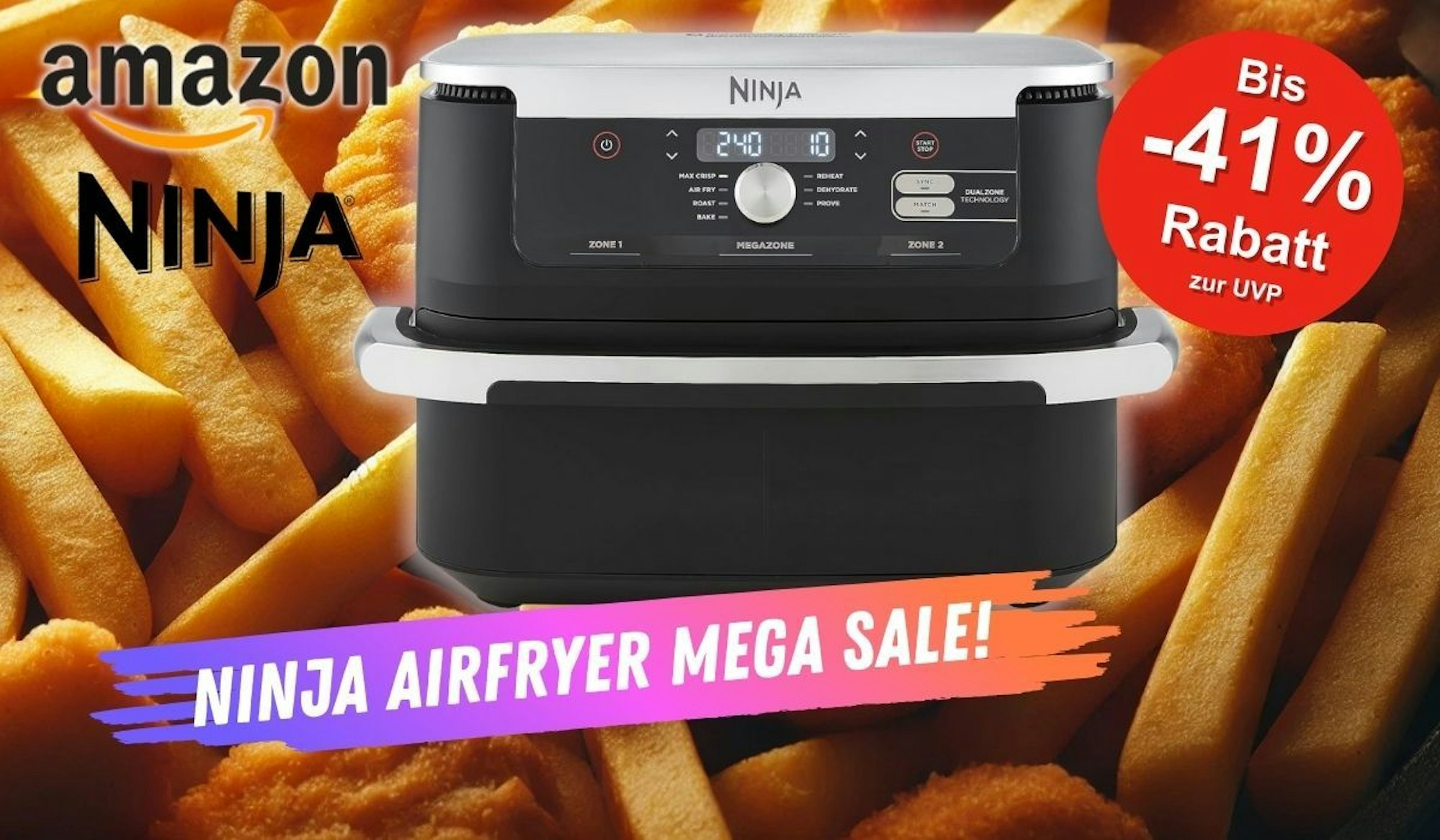 Eine Airfryer Heißluftfritteuse Ninja Foodi FlexDrawer Dual Zone vor Pommes Frites in Großaufnahme.