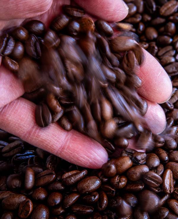 Ein unbekannter Mann stahl in einem Lagerraum einer Bonner Gaststätte Kaffeebohnen. (Symbolfoto)