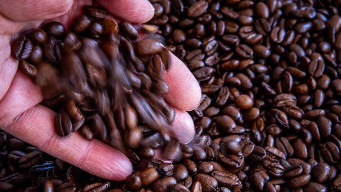 Ein unbekannter Mann stahl in einem Lagerraum einer Bonner Gaststätte Kaffeebohnen. (Symbolfoto)