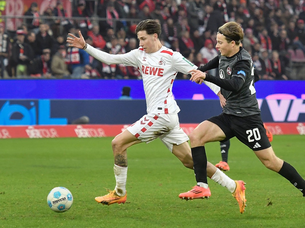 Caspar Jander im Zweikampf mit Denis Huseinbasic.