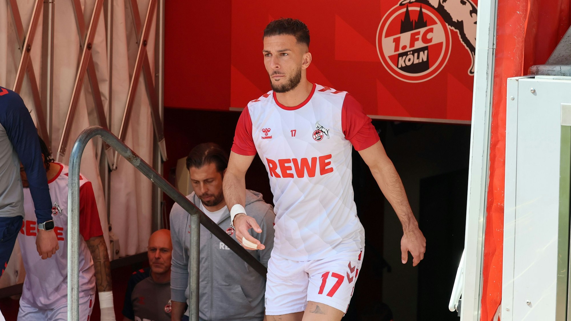 Leart Pacarada geht beim 1. FC Köln auf den Platz.