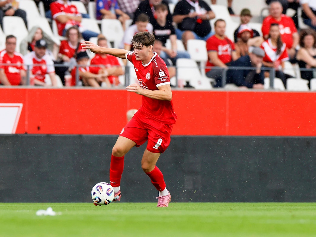 Jaka Cuber Potocnik bei seiner Pflichtspiel-Premiere für Rot-Weiss Essen.