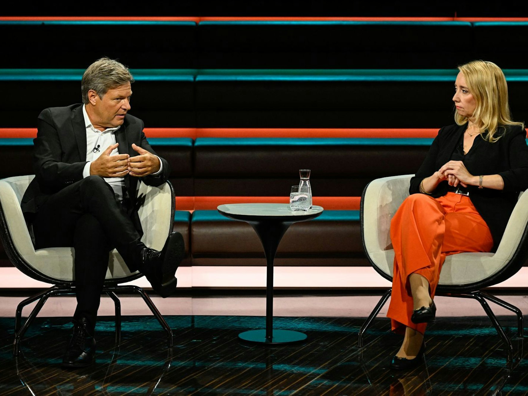 Melanie Amann hielt die Ausagen von Habeck für „widersprüchlich“. (Bild: ZDF / Markus Hertrich)