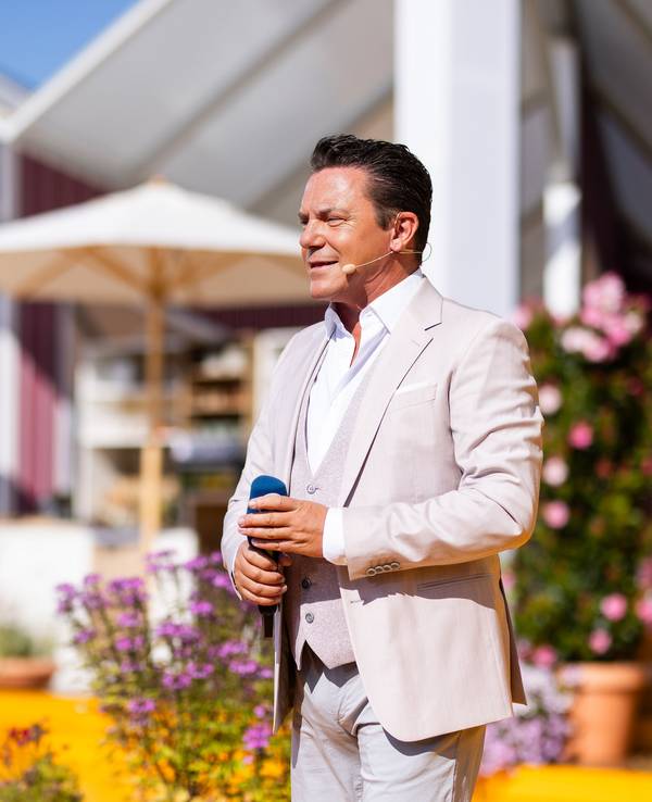 Entertainer und Moderator Stefan Mross steht in der "Immer wieder Sonntags Arena"