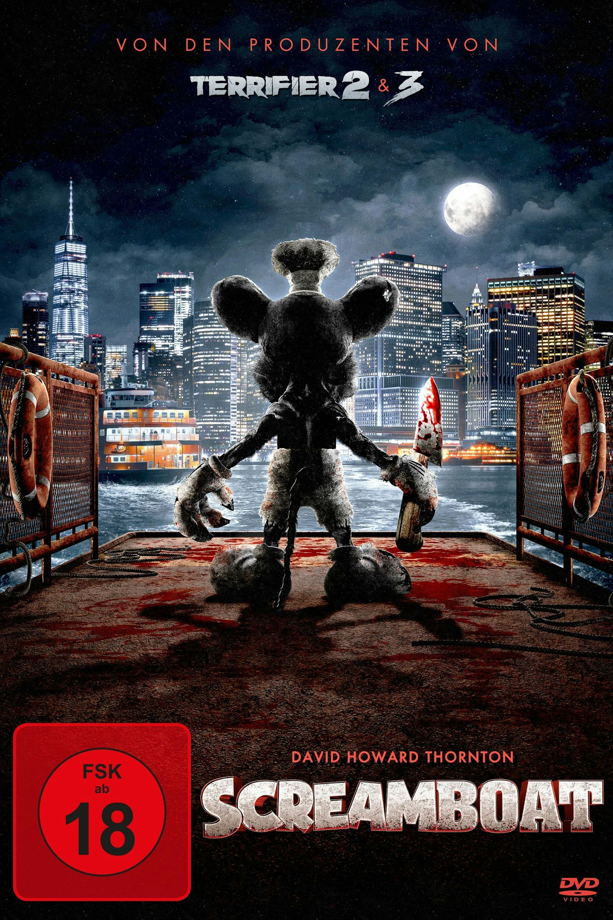 Blutiges Chaos auf einer Fähre - und mittendrin eine Figur, die einem sehr bekannt vorkommt: Bei „Screamboat“ handelt es sich um eine Horror-Adaption des Micky-Maus-Zeichentricks „Steamboat Willie“. (Bild: Tiberius Film GmbH)