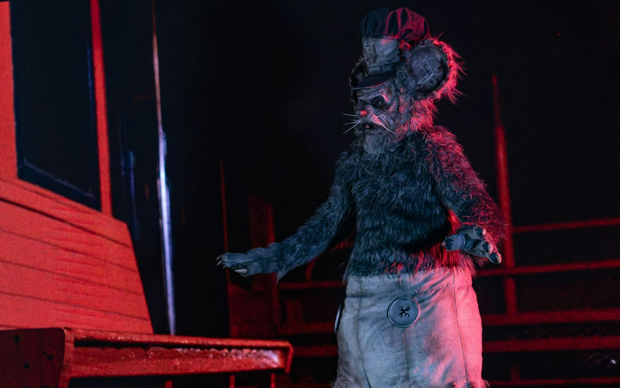 David Howard Thornton, bekannt aus den „Terrifier“-Filmen, verkörpert die Horror-Version von Micky Maus. Süße Träume! (Bild: Tiberius Film GmbH)