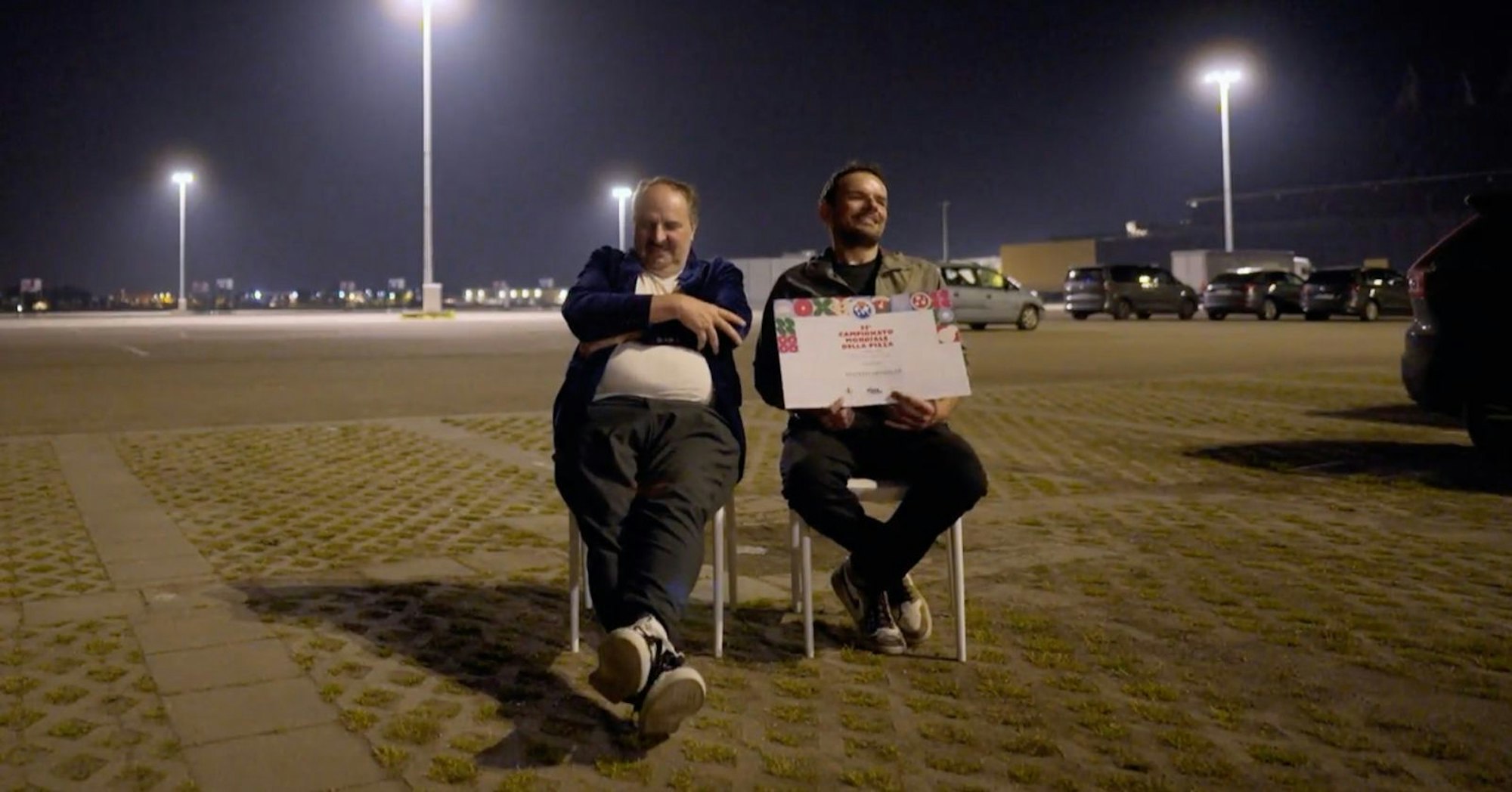 Im Team versagen Henssler und Lafer. „Vorletzter, sakradi, das ist viel“, stöhnt Lafer. Die Pizza-Carbonara-Revolution kam doch nicht so gut an. (Bild: RTL)