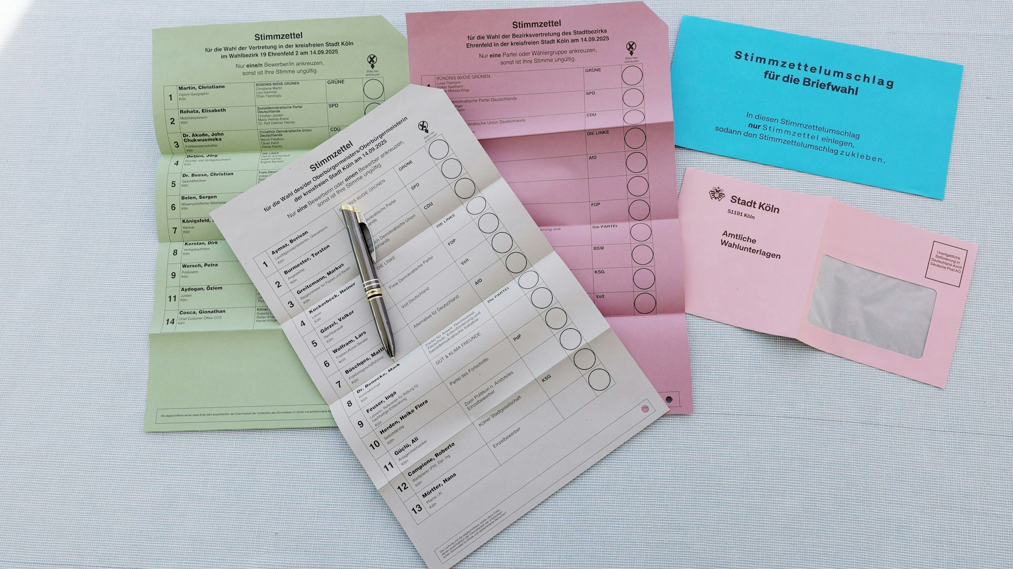 Die Briefwahlunterlagen der Stadt Köln.