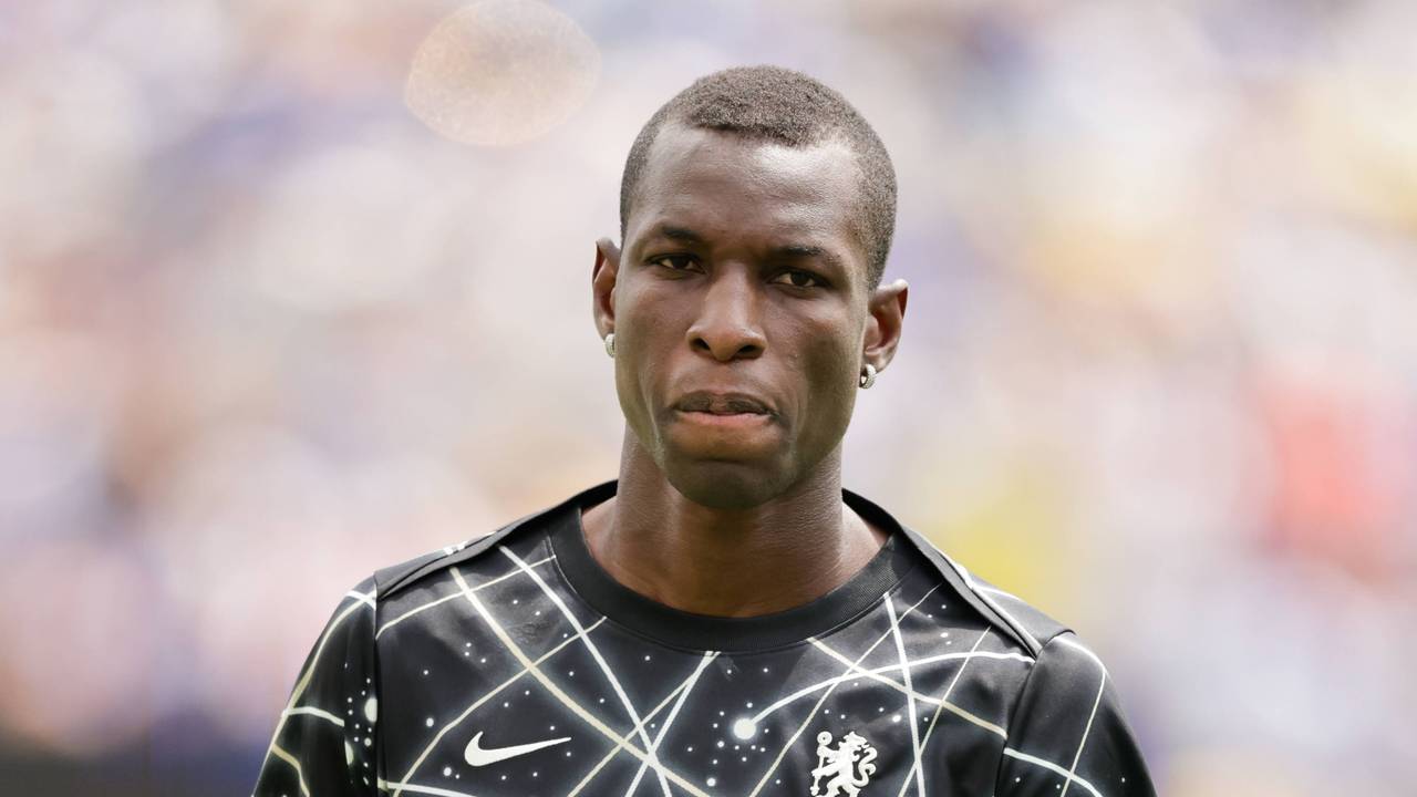 Jackson schaut nachdenklich beim Aufwärmen vor dem Klub-WM-Finale