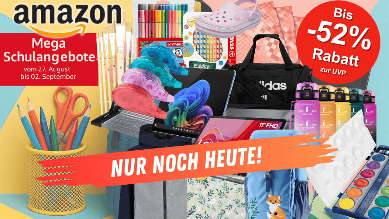 Anordnung verschiedener Schulartikel wie Stifte, Blöcke, Tablets, Trinkflaschen und mehr vor einem bunten Hintergrund.