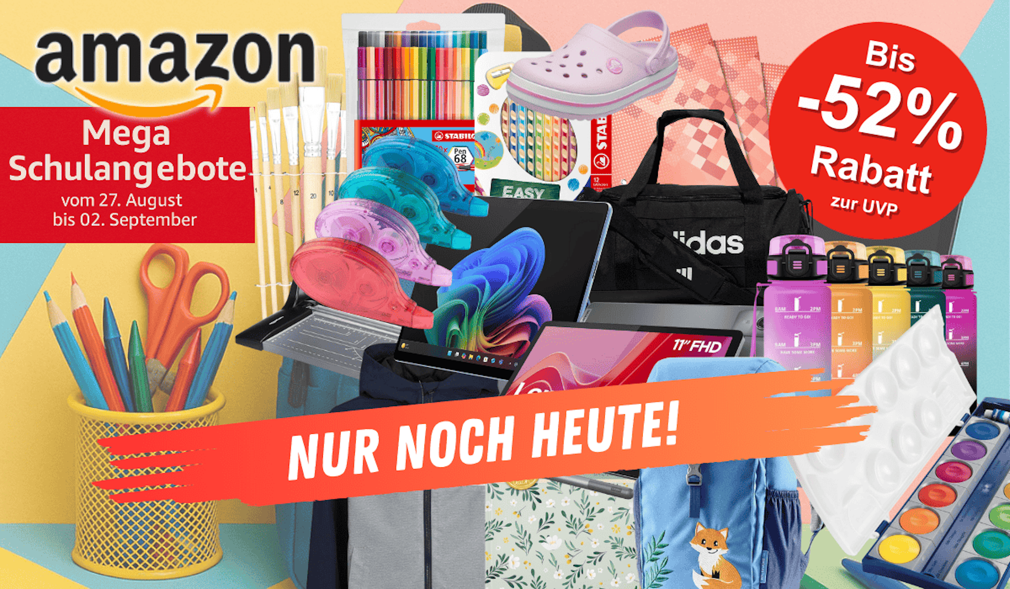 Anordnung verschiedener Schulartikel wie Stifte, Blöcke, Tablets, Trinkflaschen und mehr vor einem bunten Hintergrund.