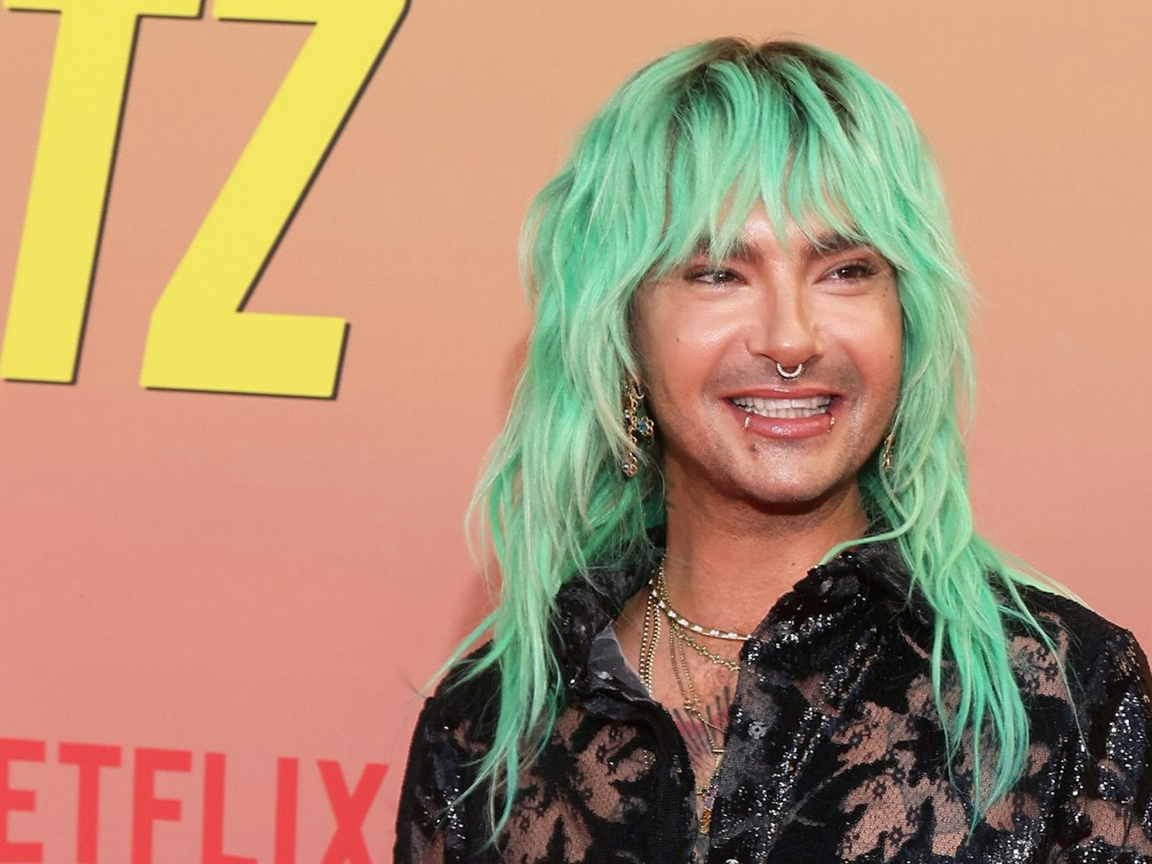 Bill Kaulitz hat in seinem Podcast „Kaulitz Hills – Senf aus Hollywood“ Details von seiner Poolparty verraten. (Bild: 2025 Getty Images/Gerald Matzka)