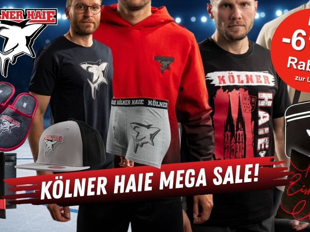Kölner Haie Fanartikel mit dem Logo des KEC von T-Shirts über Hoodies bis hin zu Geldbörsen, Taschen, Pantoffeln, Boxershorts und mehr. Im Hintergrund ein Eishockeystadion mit Eisfläche.