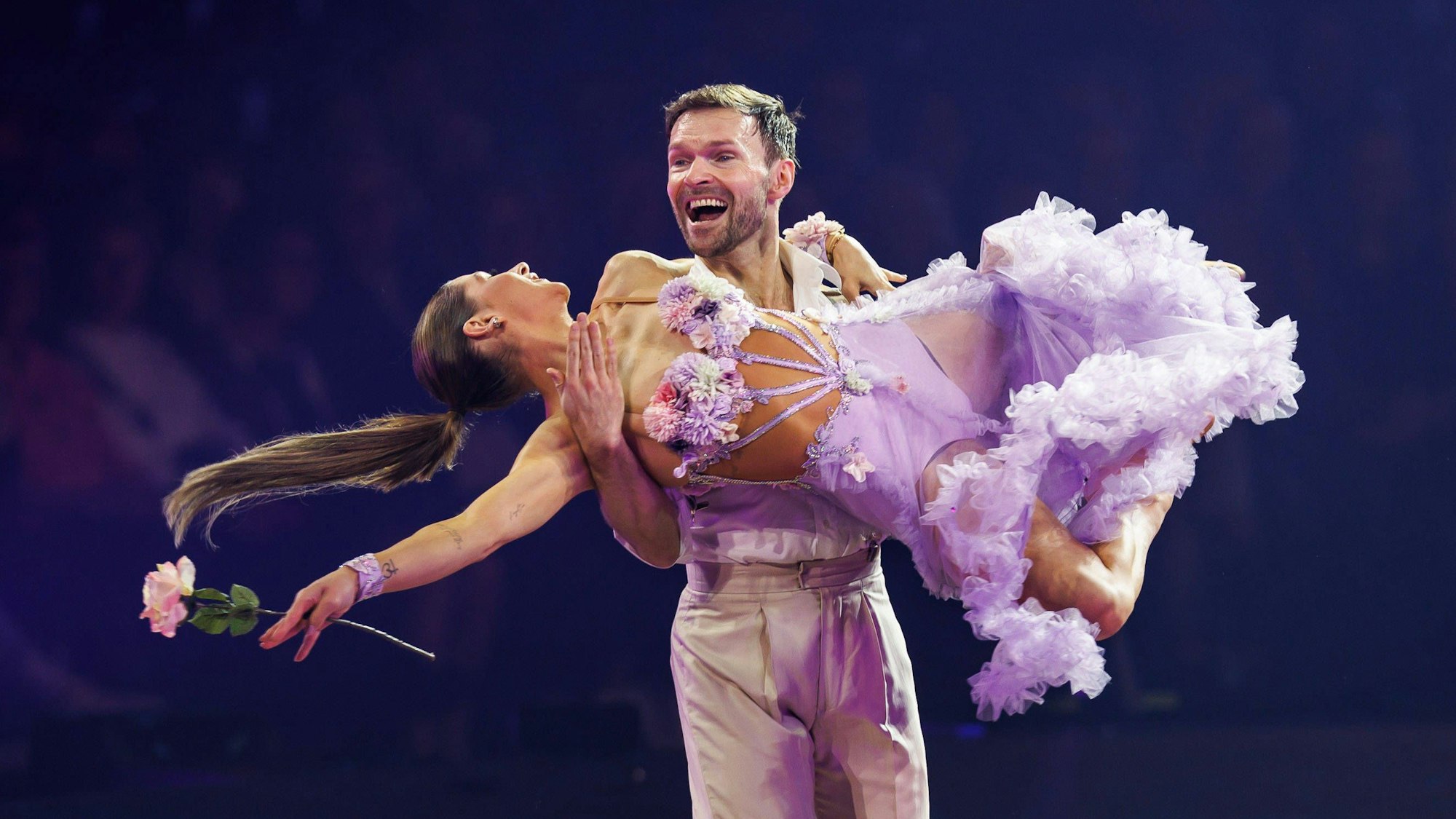 Jana Wosnitza mit ihrem Tanzpartner Vadim Garbuzov bei Let’s Dance.