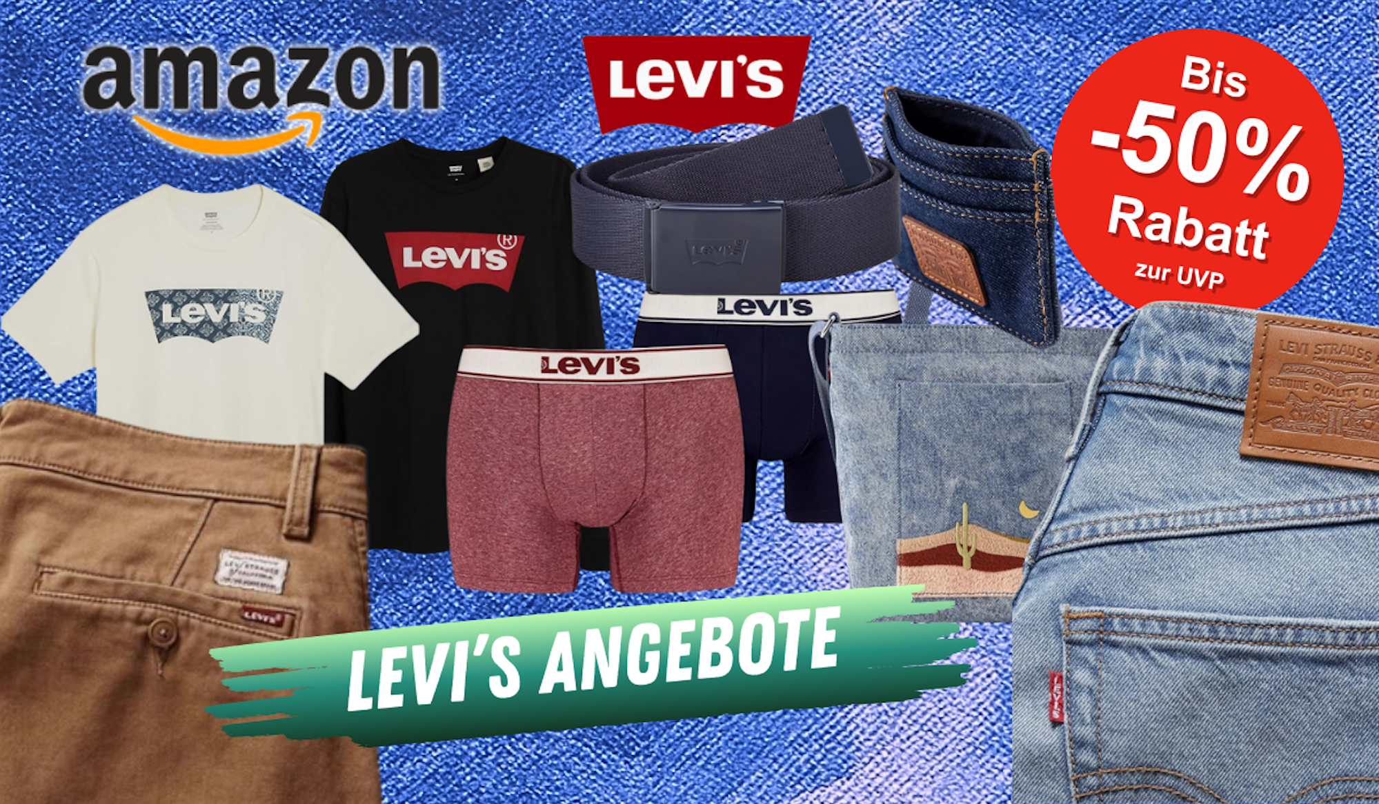 Kleidung und Unterwäsche wie Jeans, Denim, Gürtel, T-Shirts und Boxershorts von Levi's vor einem blauen Denim Hintergrund.