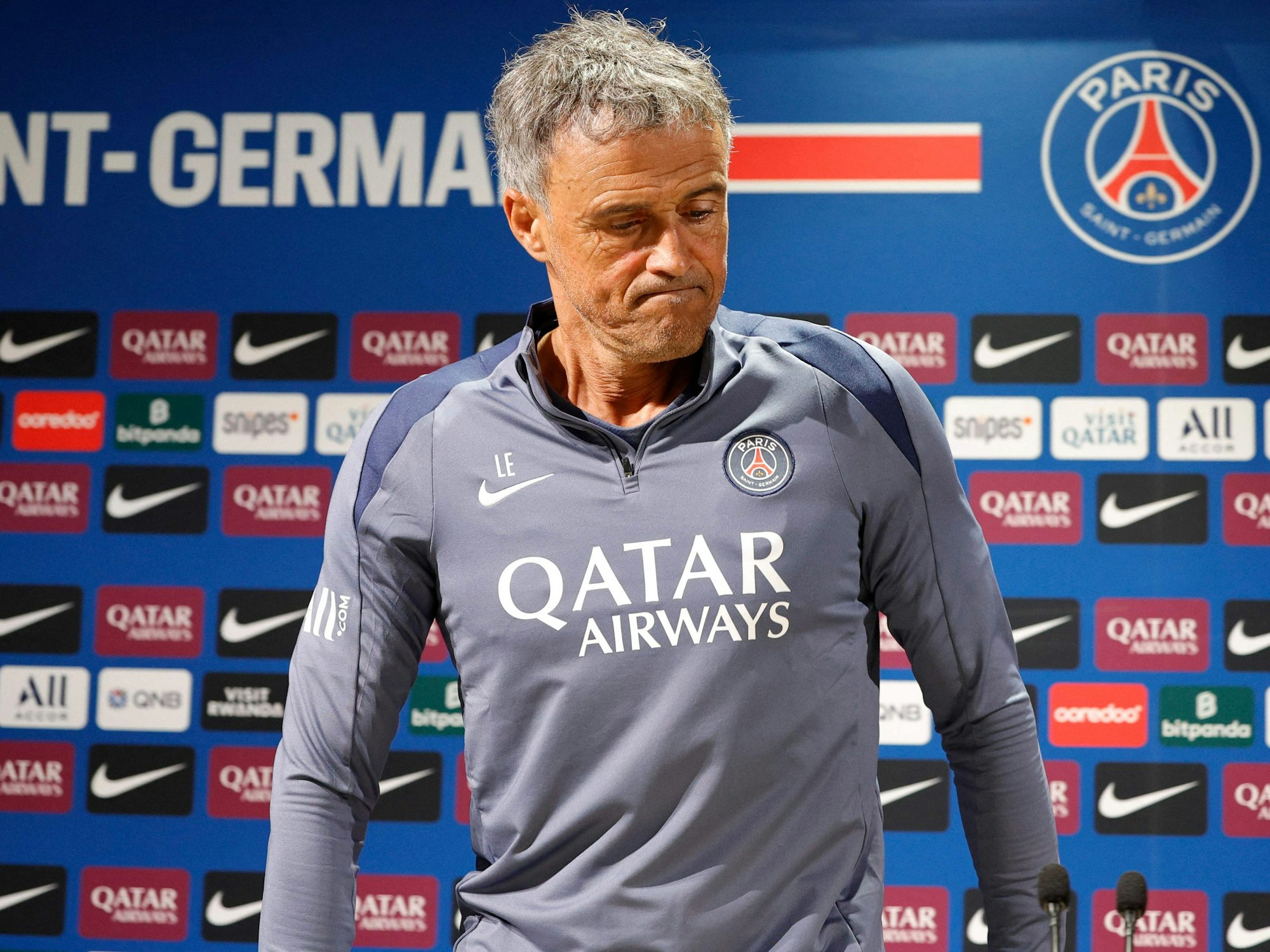 Luis Enrique bei einer Pressekonferenz.