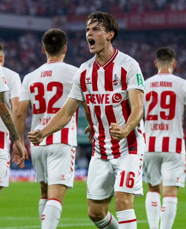 Jakub Kaminski bejubelt seinen ersten Bundesliga-Treffer im FC-Trikot.
