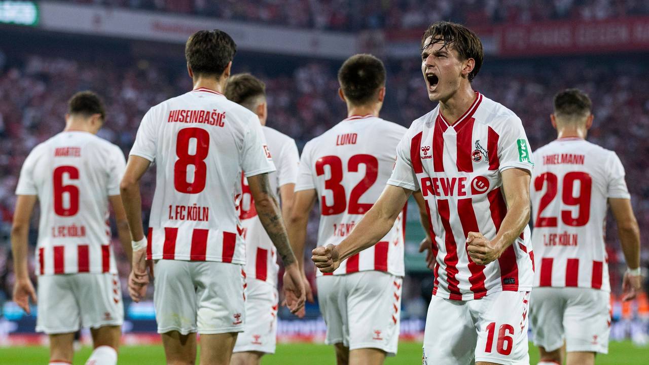 Jakub Kaminski bejubelt seinen ersten Bundesliga-Treffer im FC-Trikot.