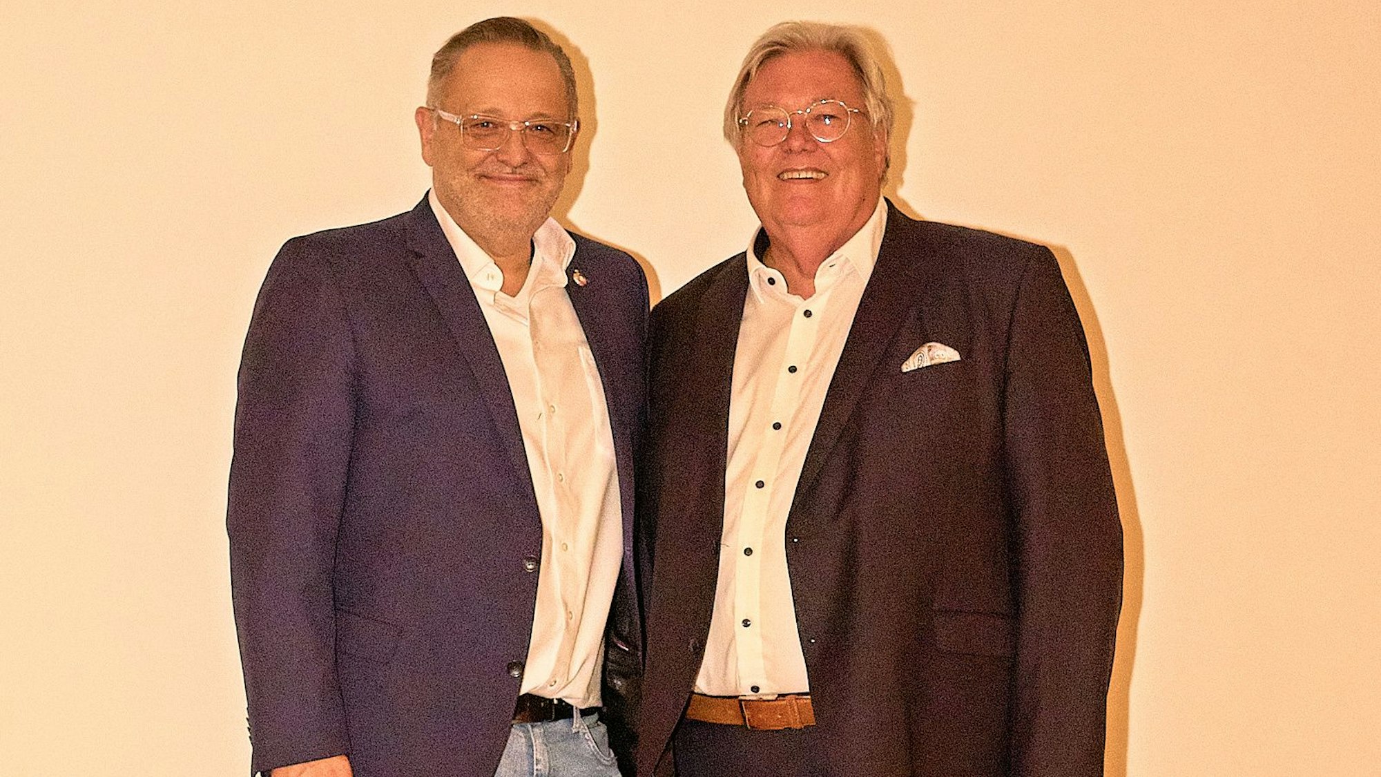 Neuwahl eines Präsidenten. Achim Kaschny wurde von Dirk Königs abgelöst. Achim Kaschny wurde zum Ehrenpräsidenten gewählt.