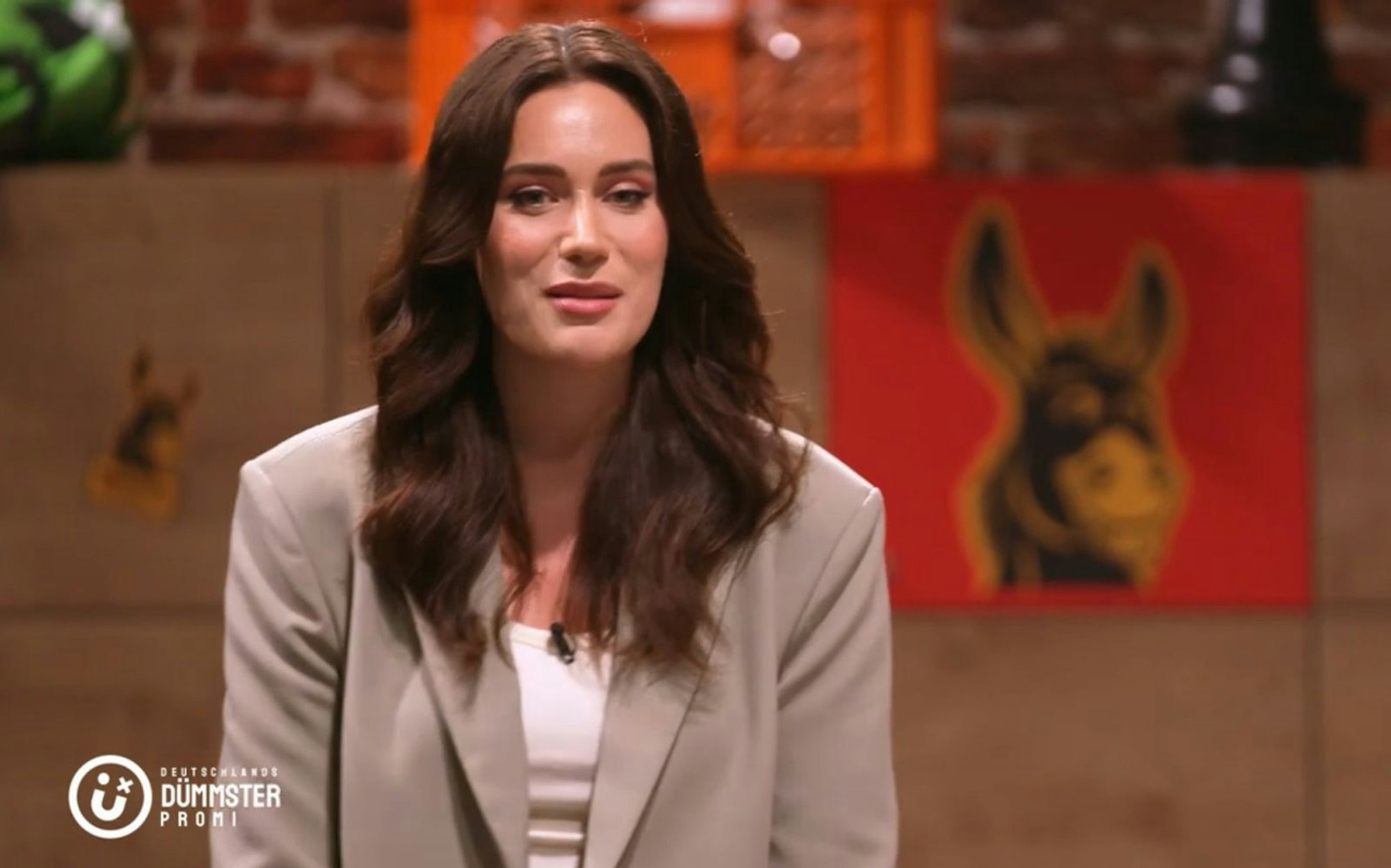 Gloria-Sophie Burkandt stand bei einer SPD-Frage ziemlich auf dem Schlauch. (Bild: ProSieben)