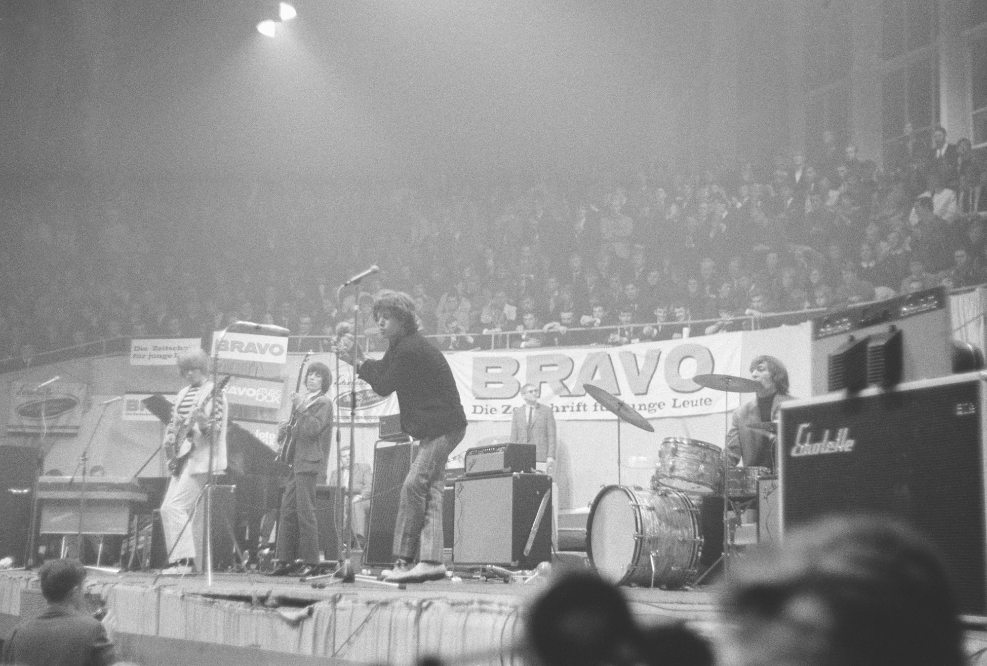 Die Rolling Stones spielen 1965 in der Münsterlandhalle.