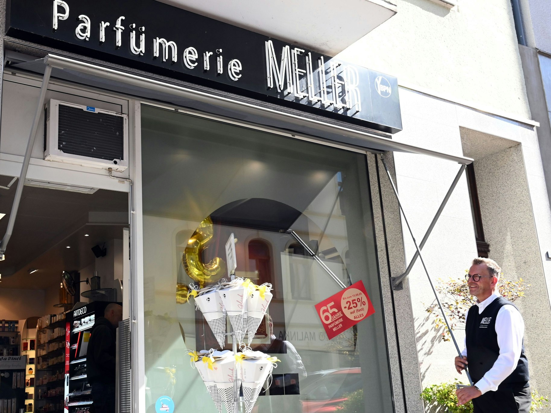 Das Ladenlokal der Parfümerie Meller in der Landmannstraße