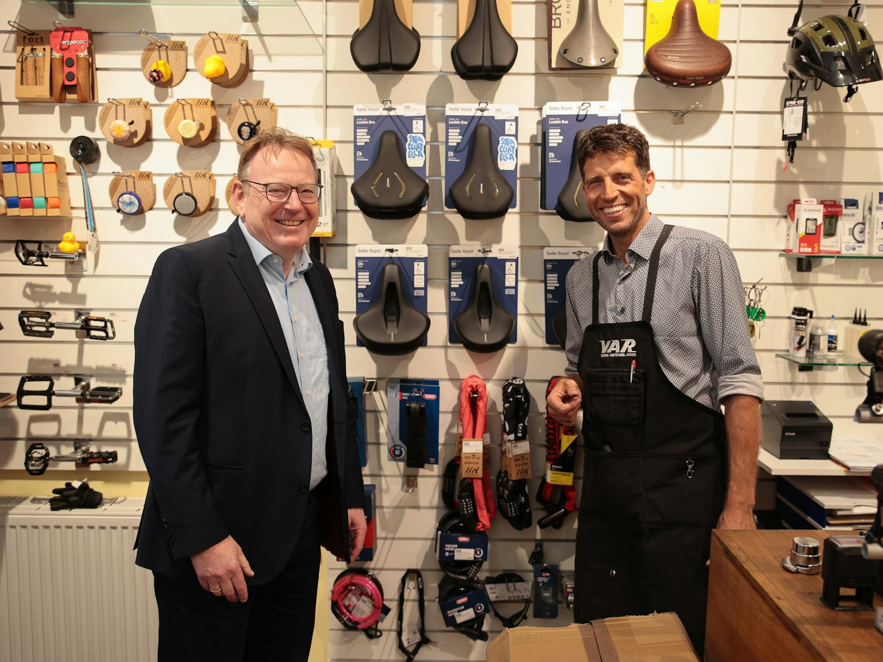 Im Radladen „Meister Max“ von Max von Alvensleben hat Torsten Burmester gern die Räder seiner Töchter reparieren lassen.