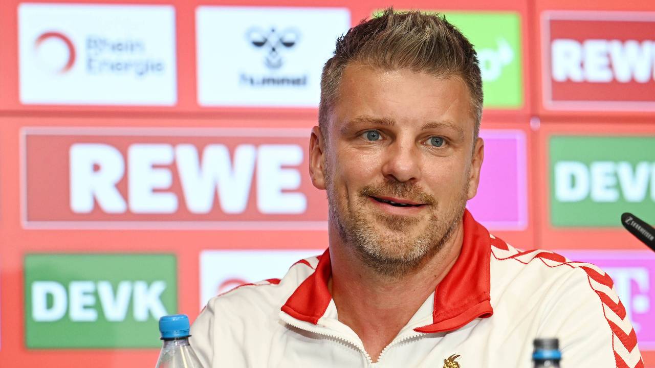 Lukas Kwasniok auf der FC-Pressekonferenz.